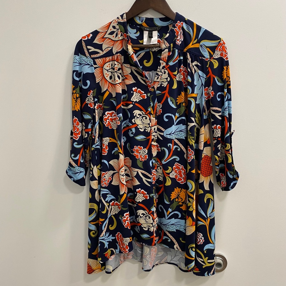 BCBGMAXAZRIA Tunic W Sz M Navy Floral 3/4 Roll Tab Sleeve Button Down Top Blouse